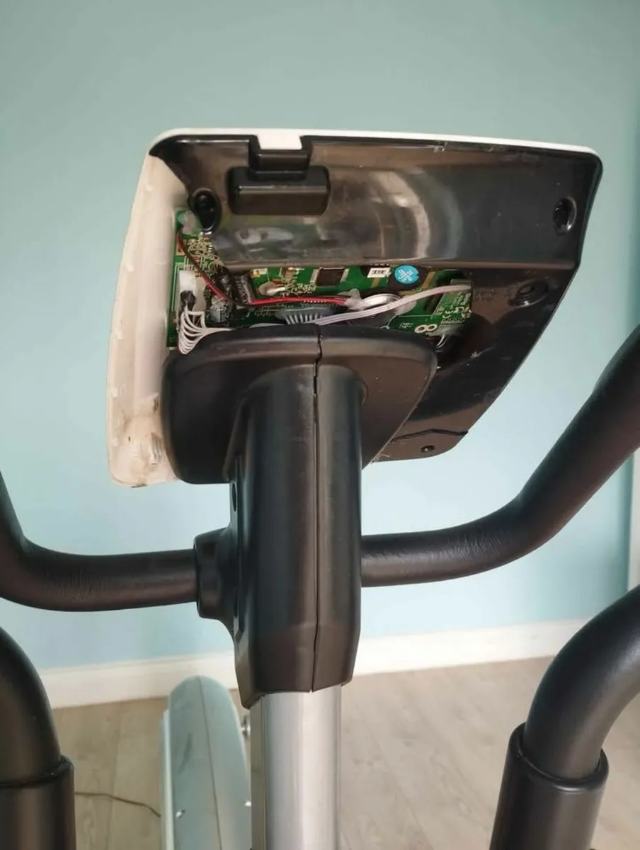 Horizon Crosstrainer Syros (Model HF-100689) - Image 2