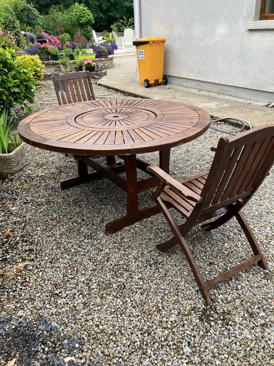 Garden table - Image 2