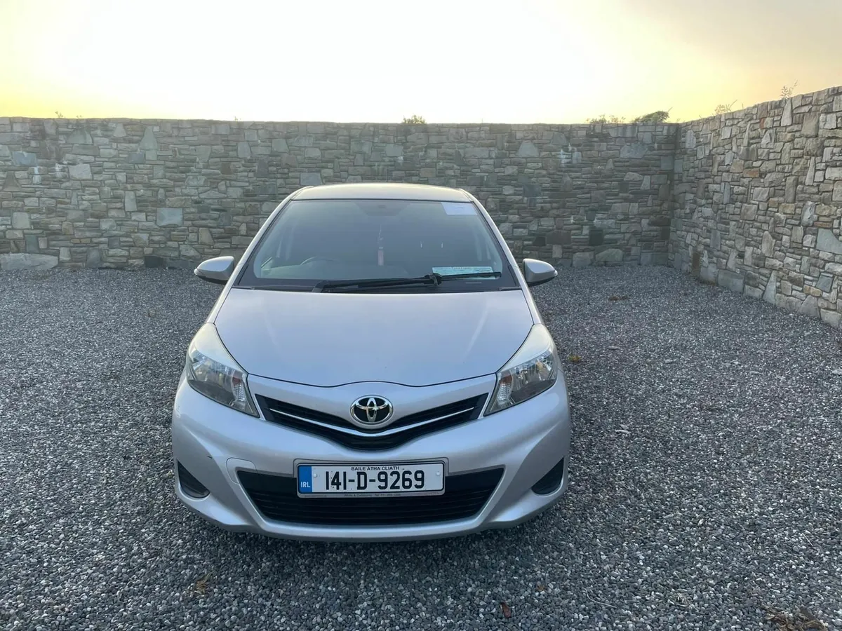Toyota Yaris 2014 - Image 2