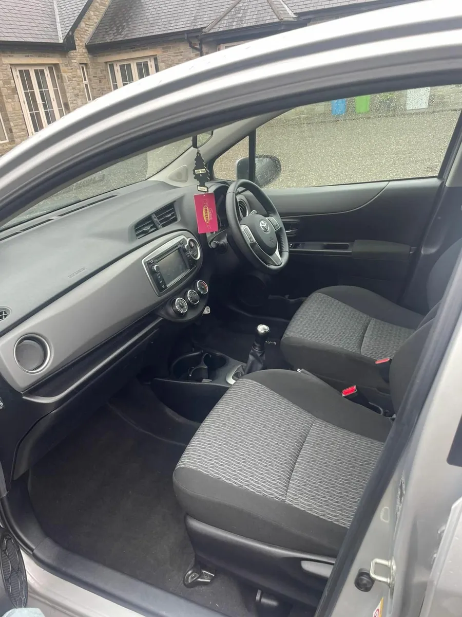 Toyota Yaris 2014 - Image 4