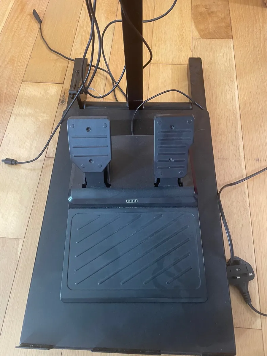 Hori gaming steering wheel pedals and stand - Image 1