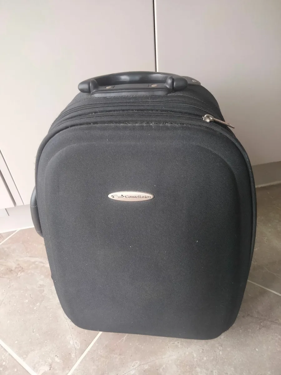 Cabin size suitcase - Image 1