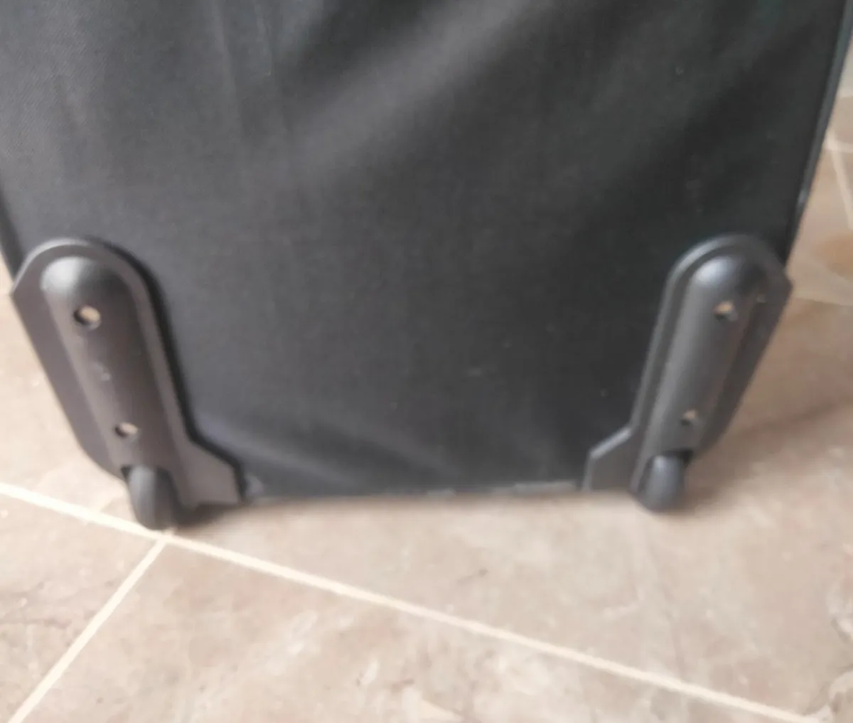 Cabin size suitcase - Image 2