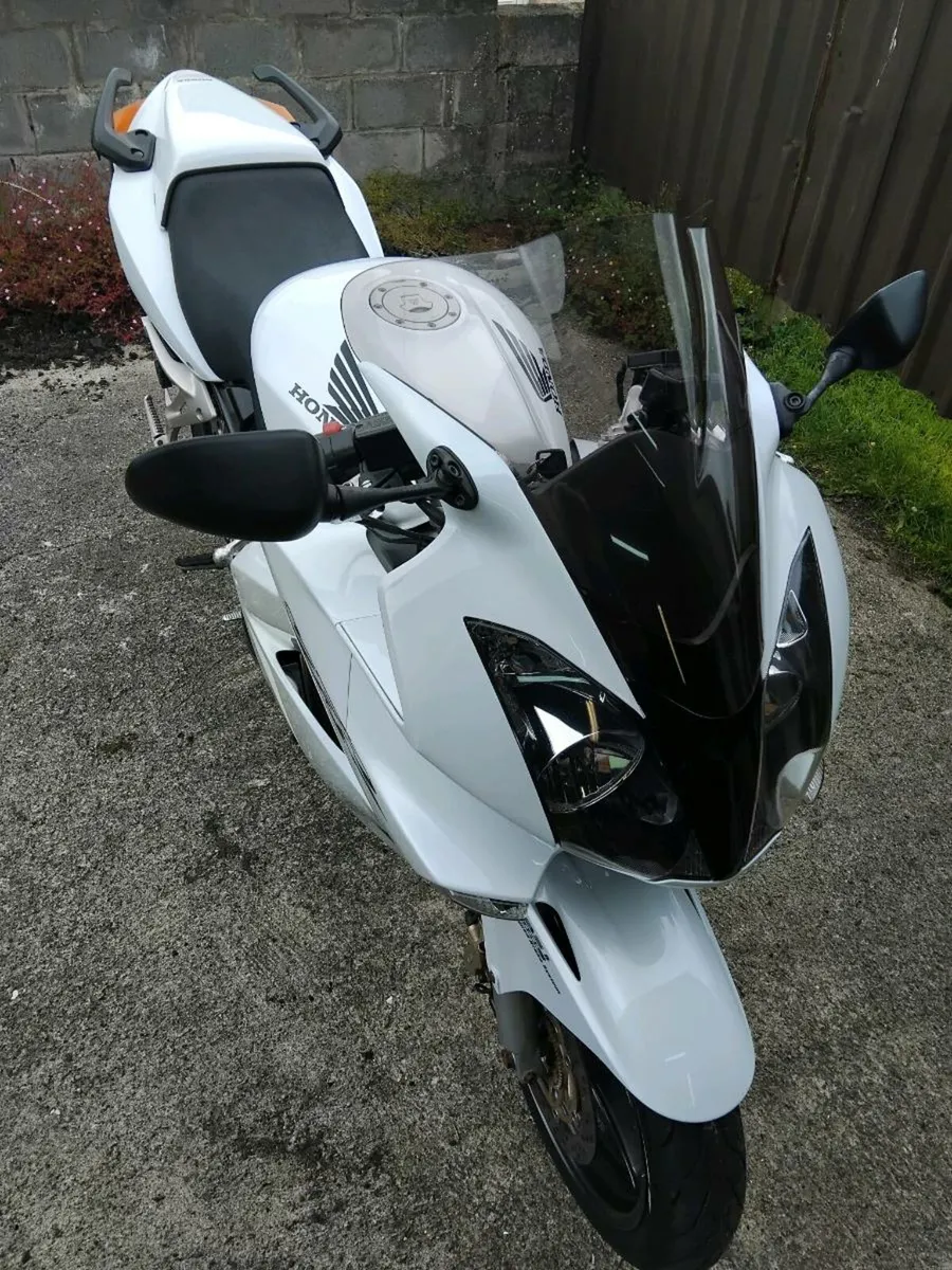 Honda vfr 800 - Image 2
