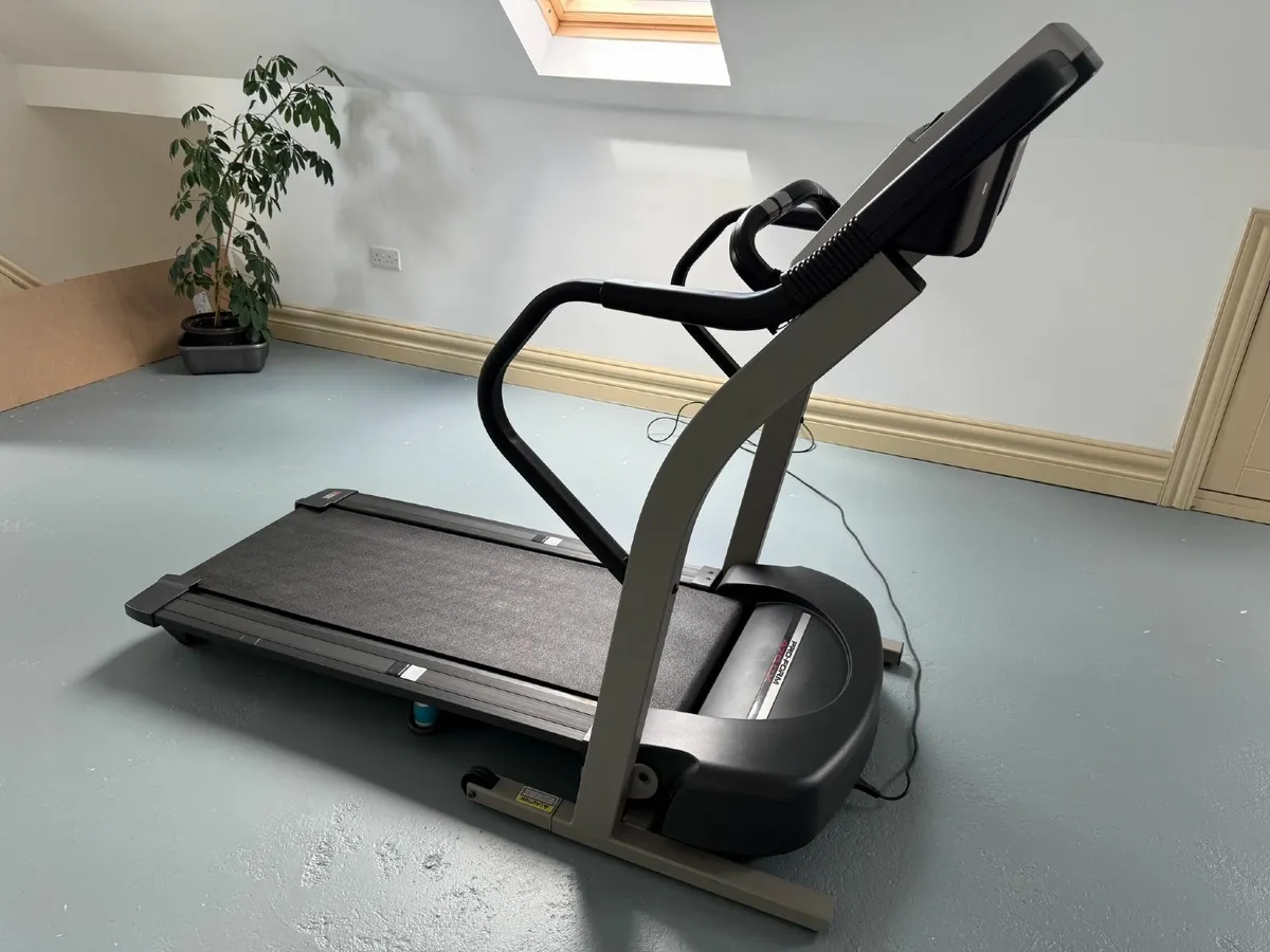Pro-Form 470 CX Treadmill - Image 2