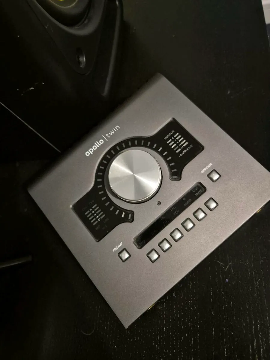 Universal Audio Interface - Image 4