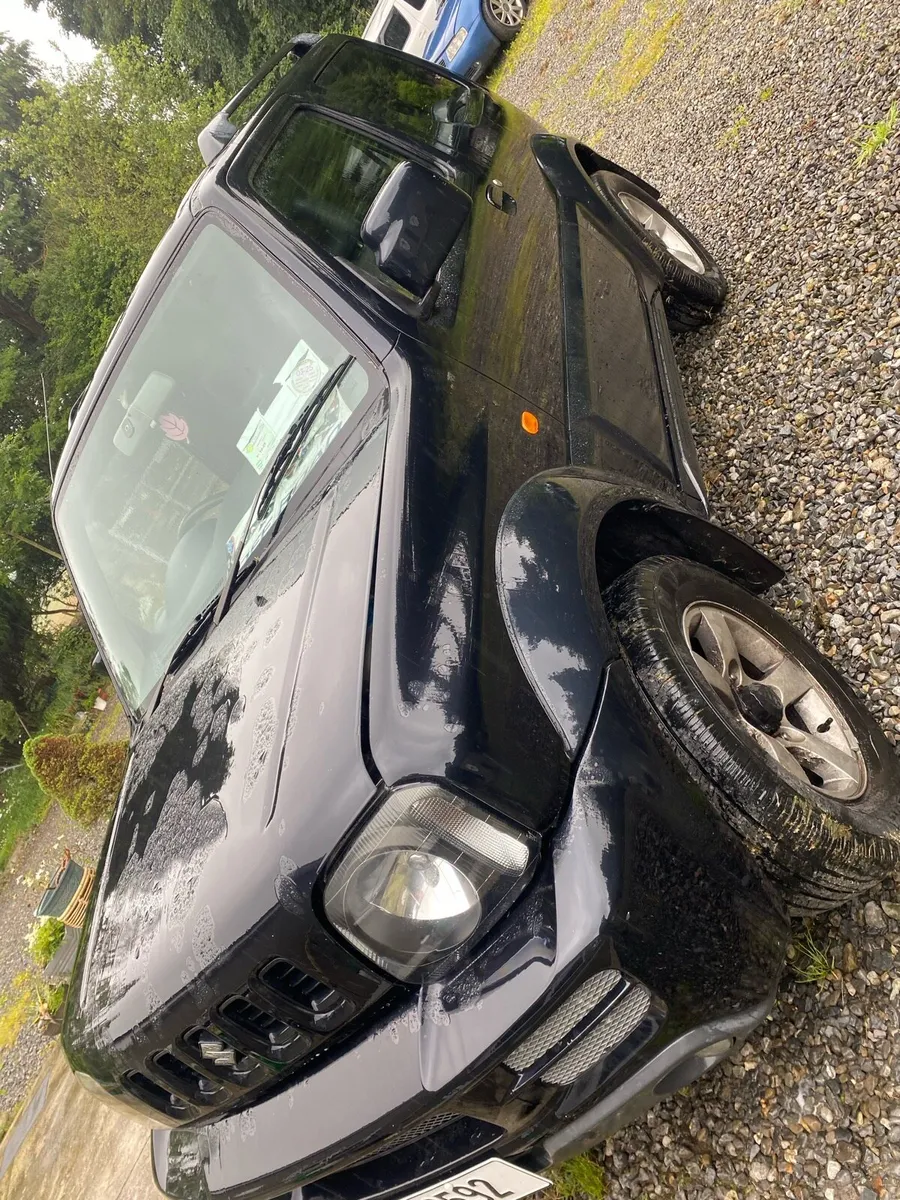 Car - Image 2