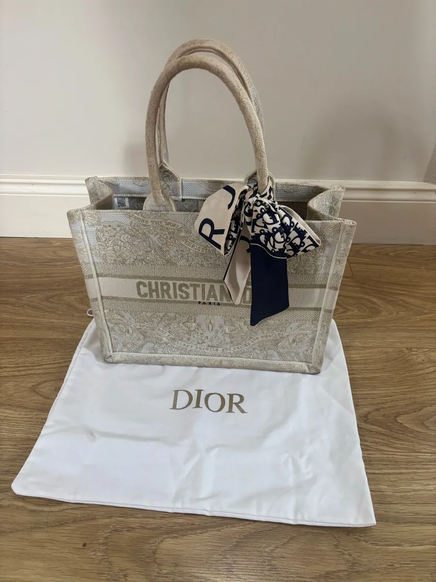 Tote bag - Image 1