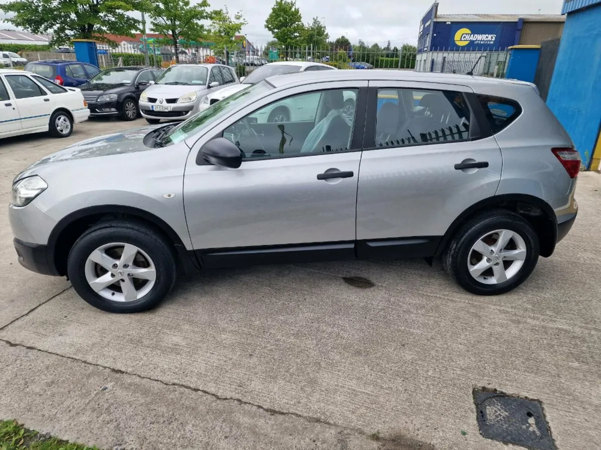 Nissan QASHQAI 1.6 disel Low miles - Image 4