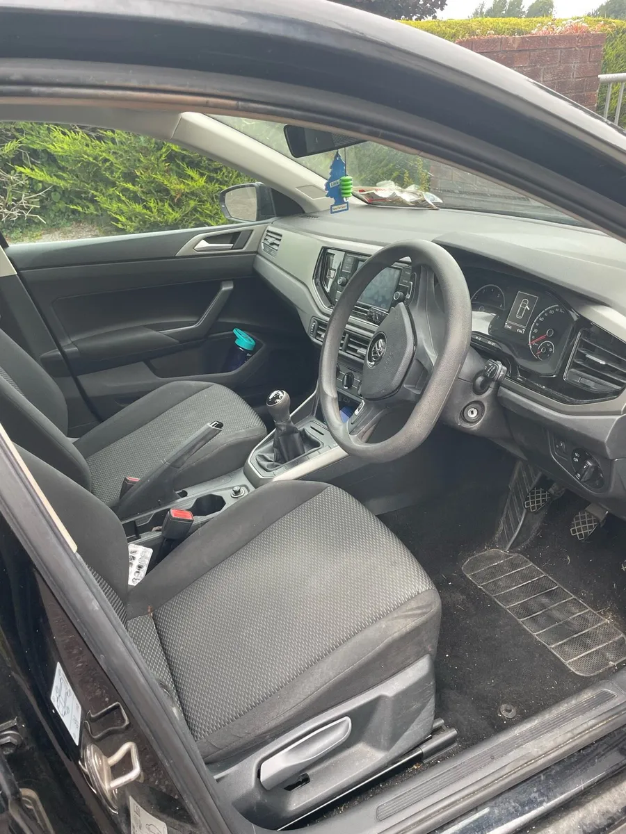 Volkswagen Polo 1.0 - Image 2