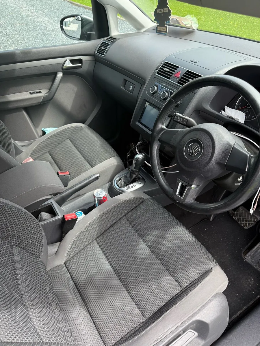 2012 Volkswagen Touran 1.4 TSI Automatic 7 Seater - Image 2