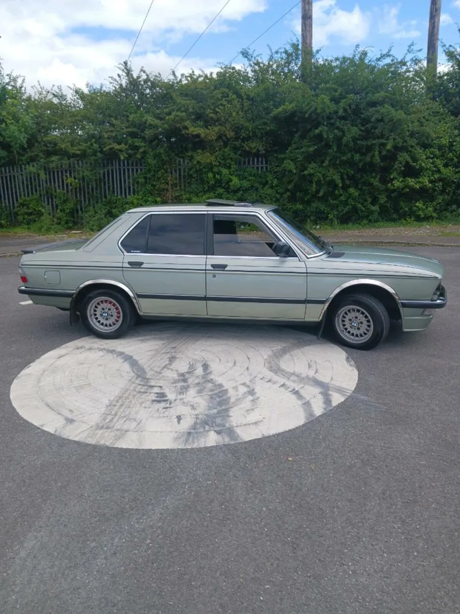 Bmw  520i - Image 4