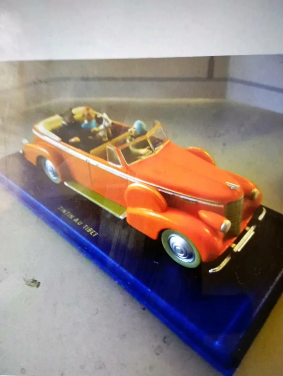 TINTIN &  SNOWY FIGURE TAXI - Image 1