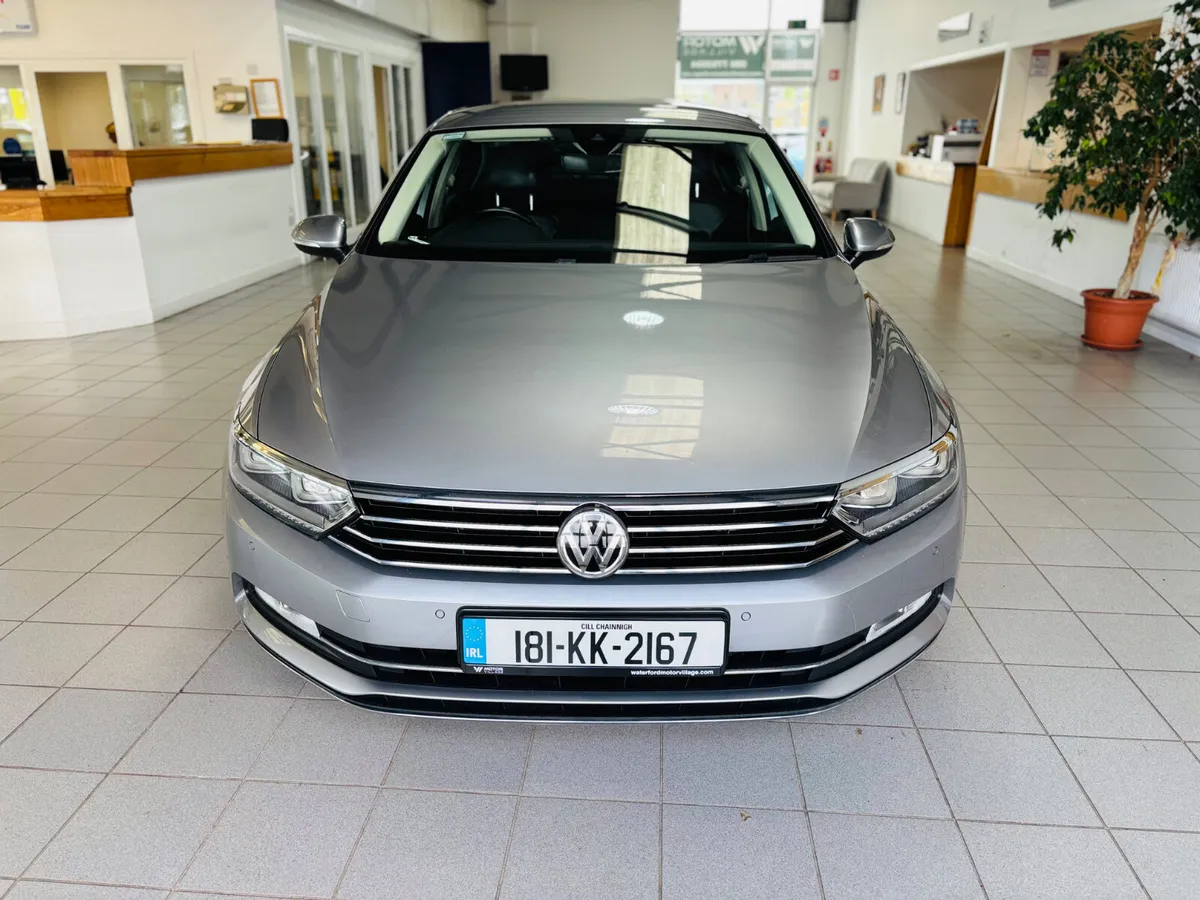 Volkswagen Passat 2018 - Image 2