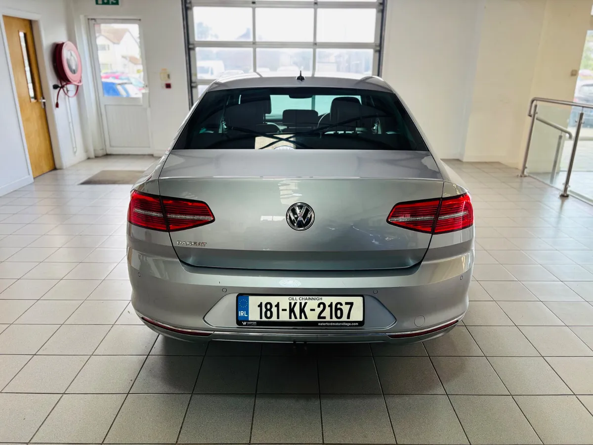 Volkswagen Passat 2018 - Image 4