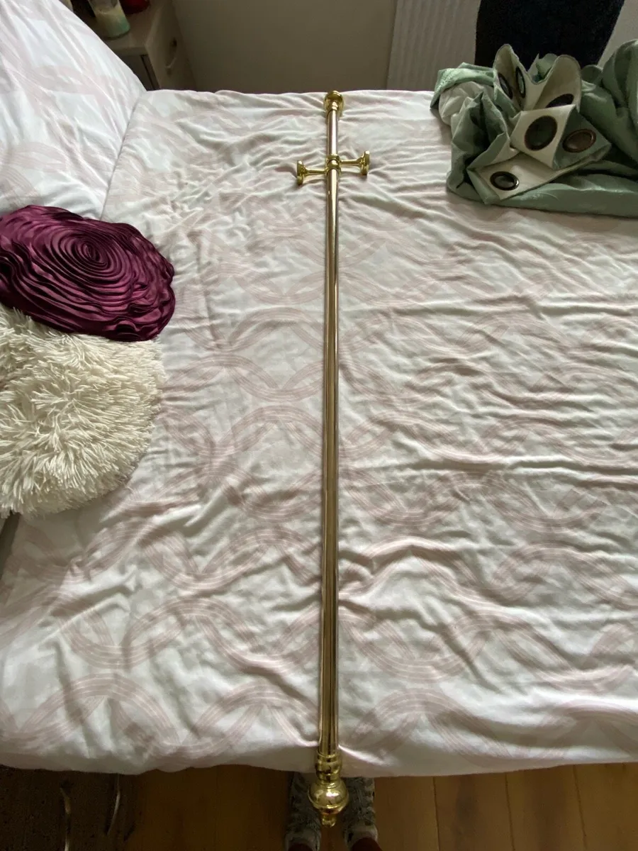 Curtain pole & curtains - Image 2