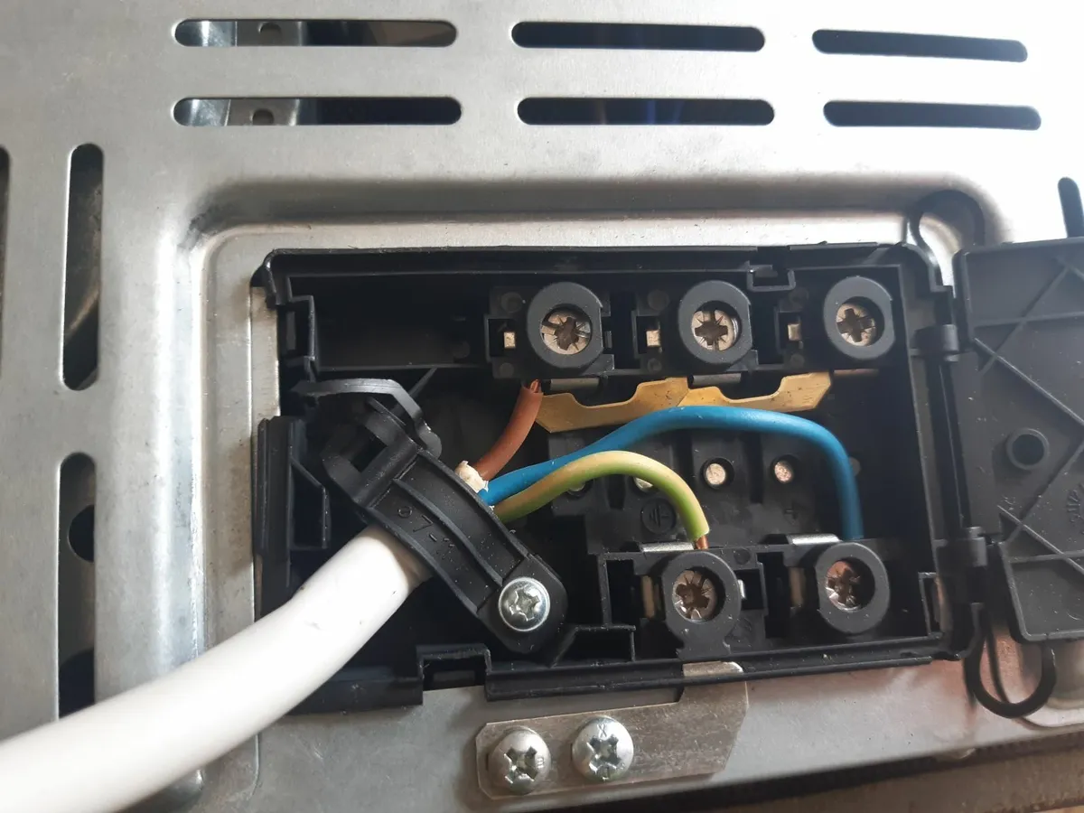 Electric Hob - Image 2