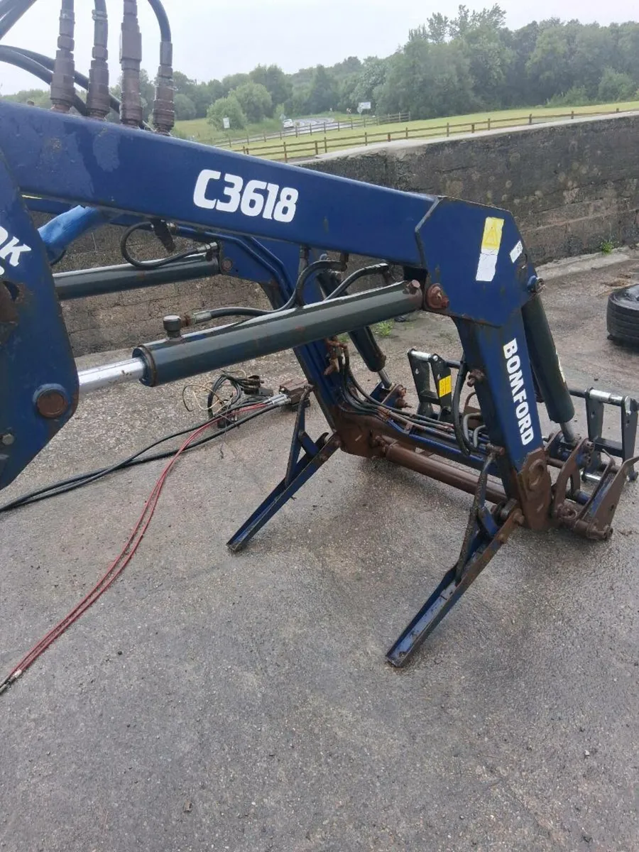 Front loader For Sale - Image 3