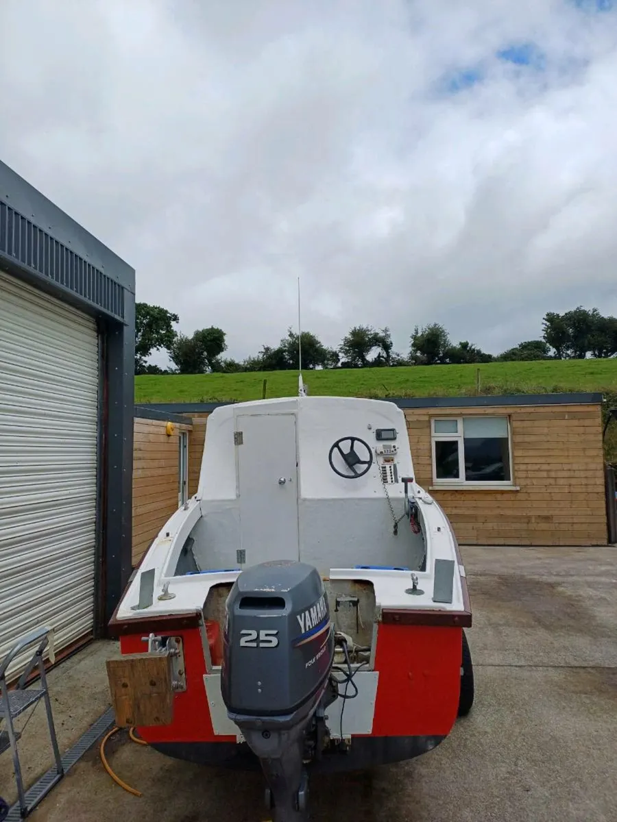 18-foot boat for sale - Image 1