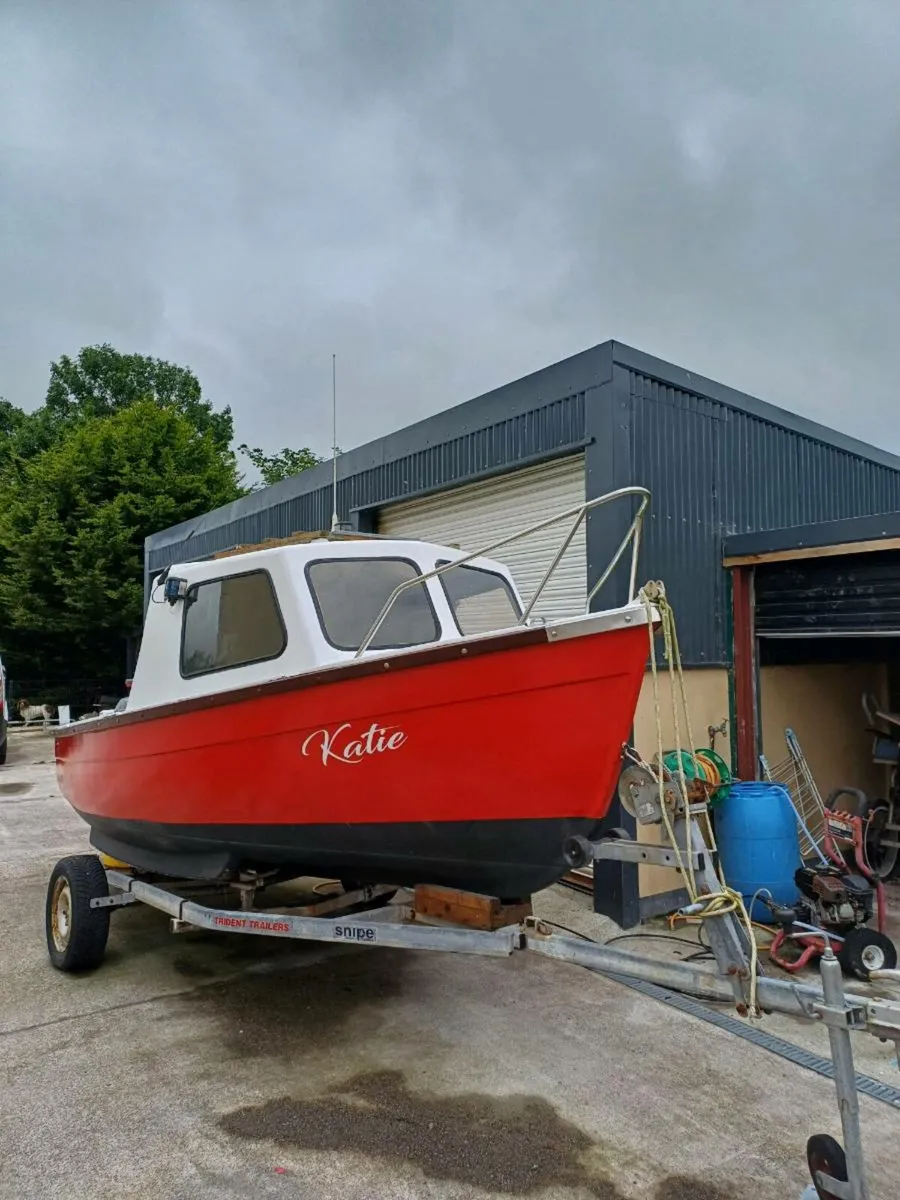 18-foot boat for sale - Image 2