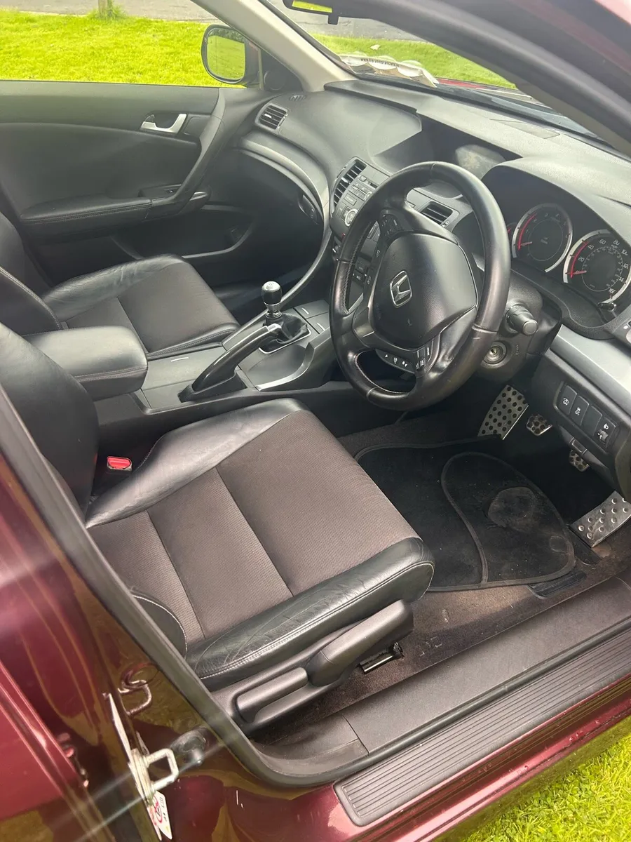 Honda accord - Image 4