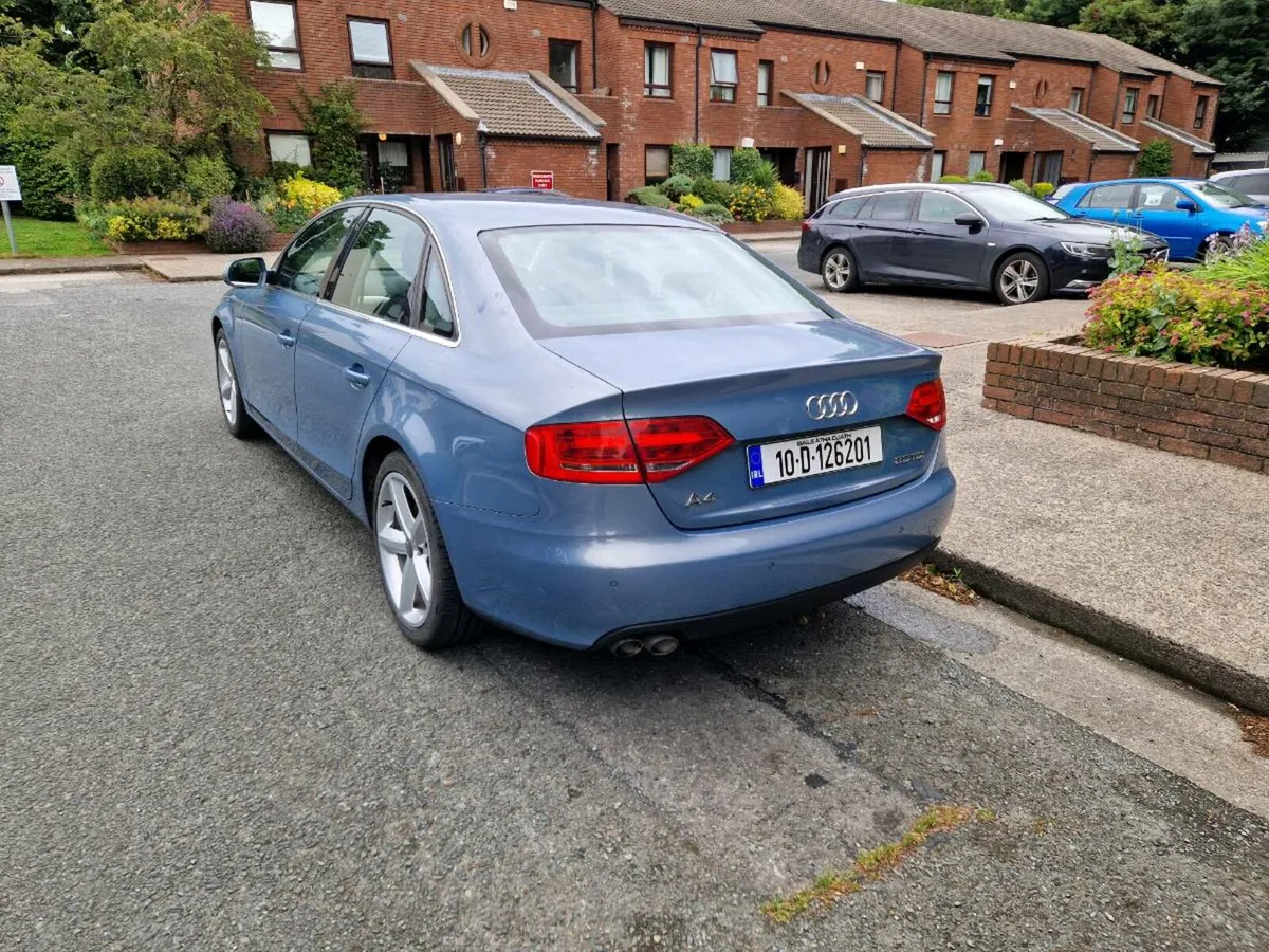 Audi A4 2010 - Image 4