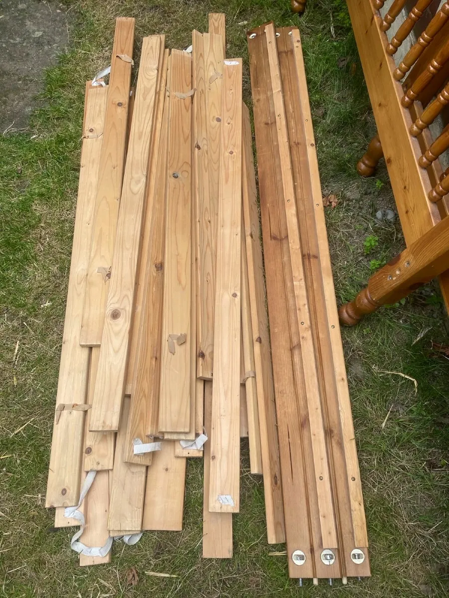 bed frame hard wood: double bed - dublin 11 - Image 3
