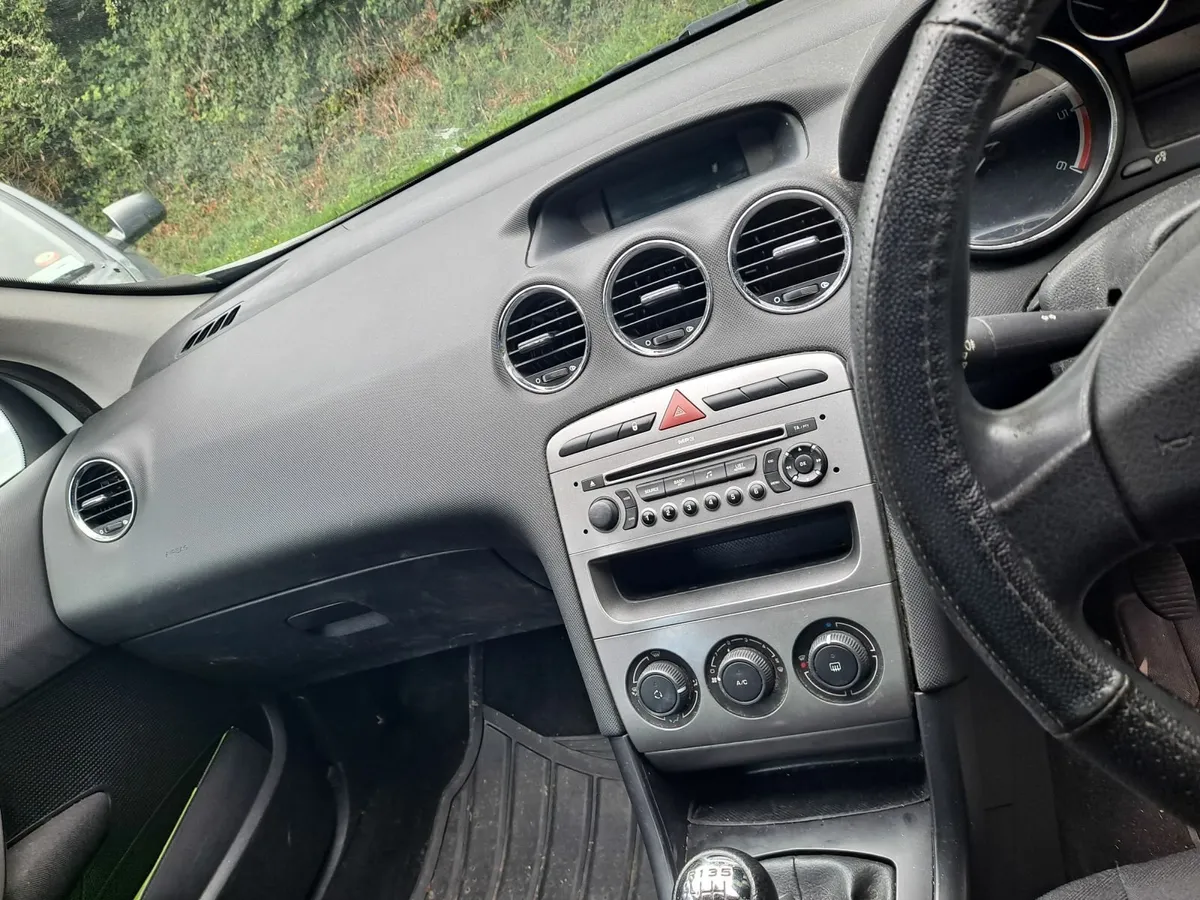 Peugeot 308 2008 - Image 3