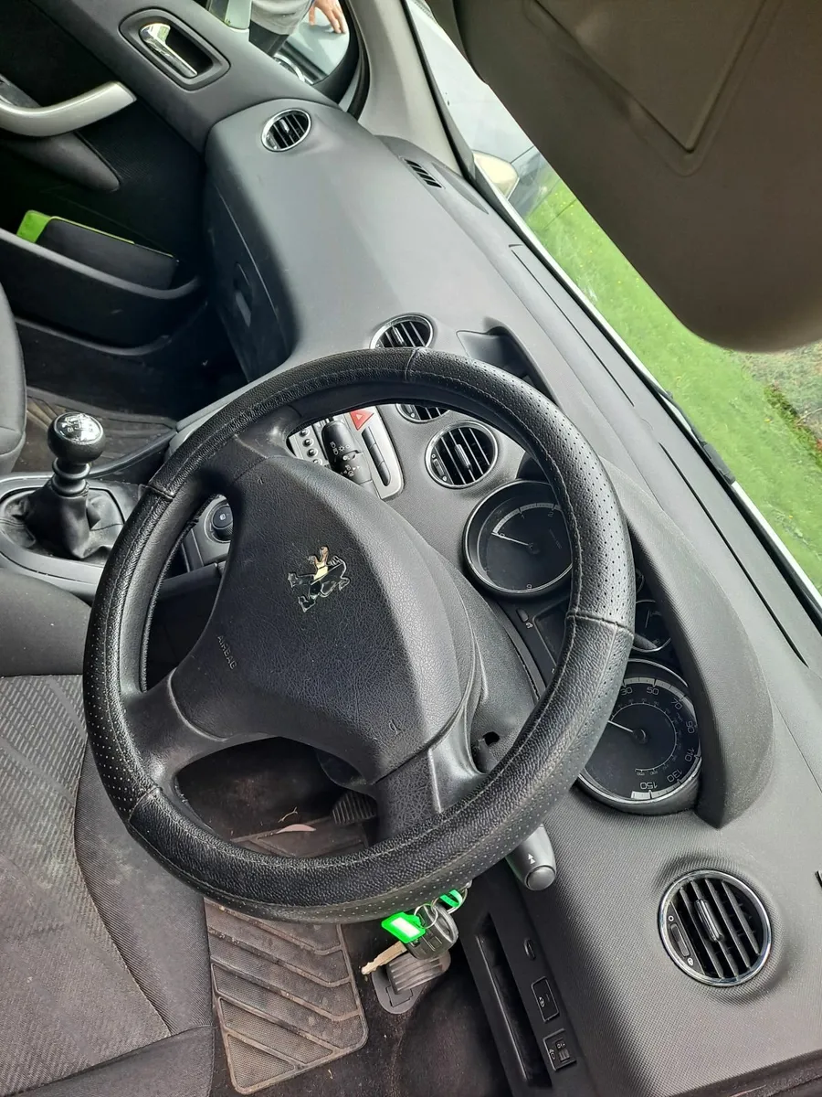 Peugeot 308 2008 - Image 4