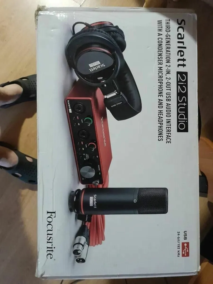 Focusrite Scarlett 2i2 3rd Gen Studio - Image 1