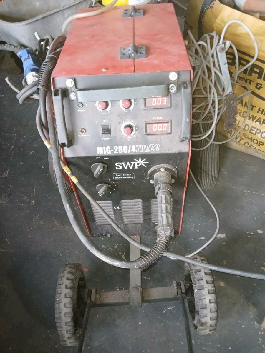 Mig Welder - Image 1