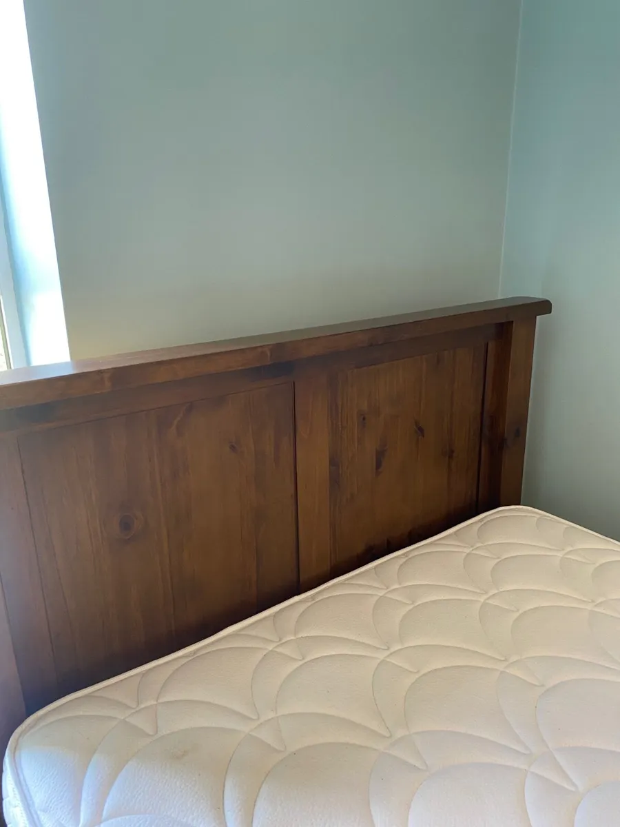 Bed,  mattress  and bedside table - Image 1