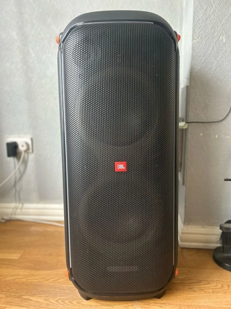 JBL 710 party box - Image 1