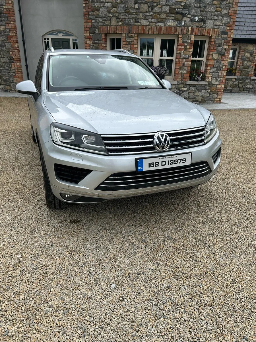 Vw Touareg 5seater €333 tax - Image 2