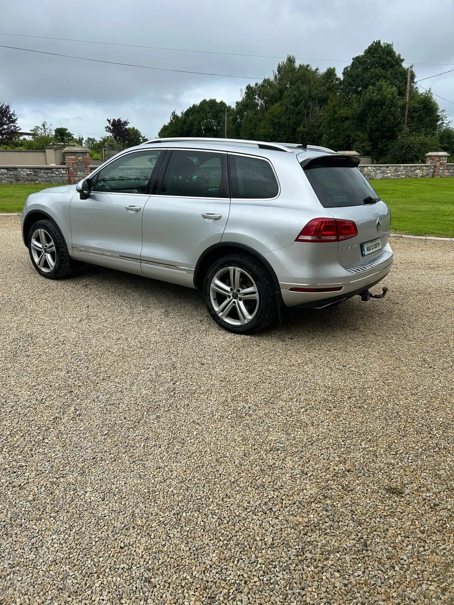 Vw Touareg 5seater €333 tax - Image 4