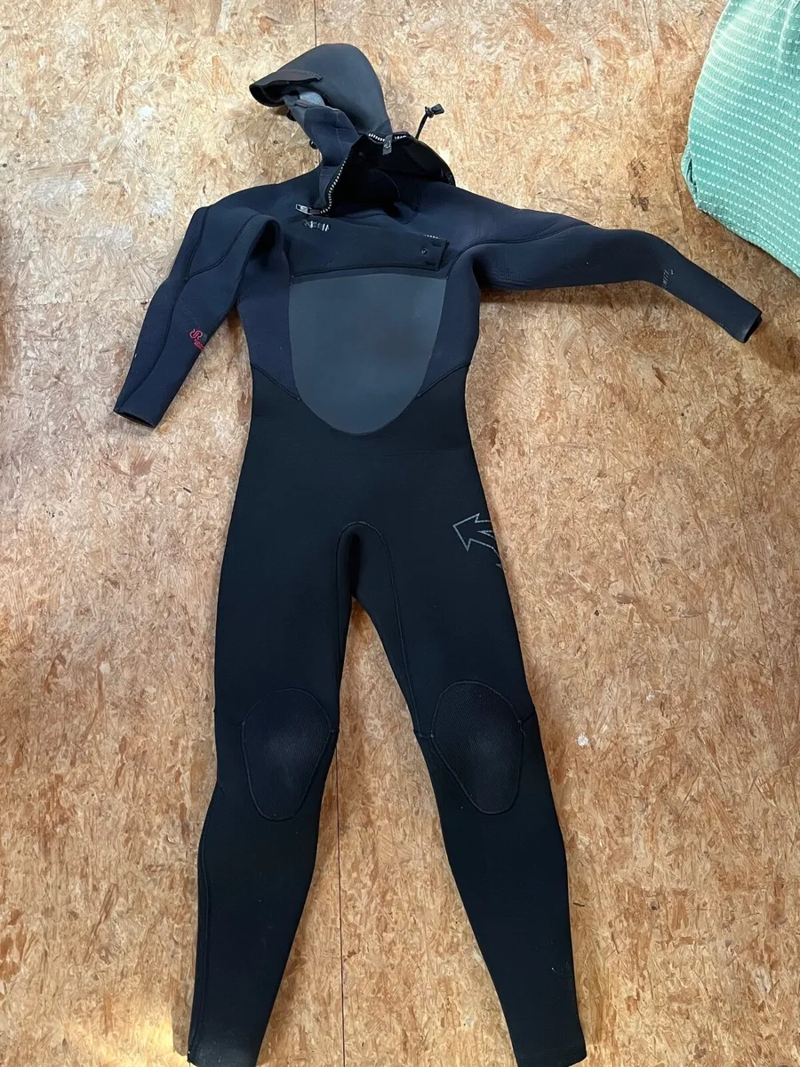 Xcel Infiniti Hooded Wetsuit - Image 1