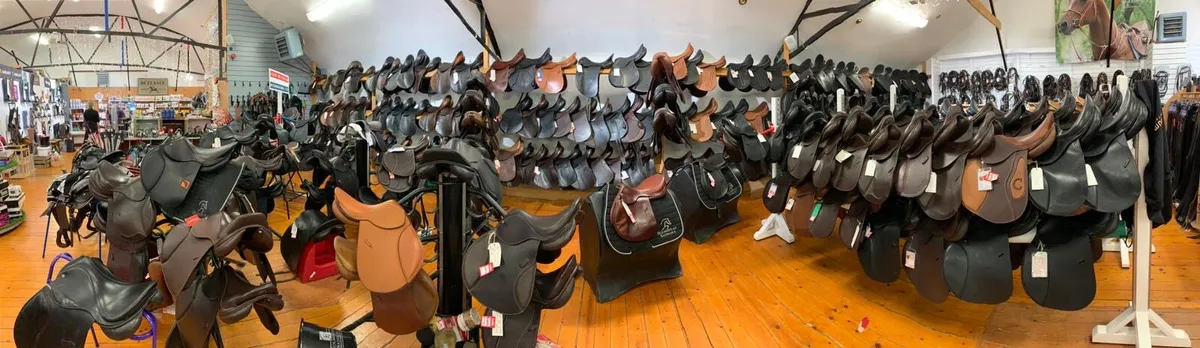 16” FYLDE PONY SHOW SADDLE GOOD CONDITION - Image 3
