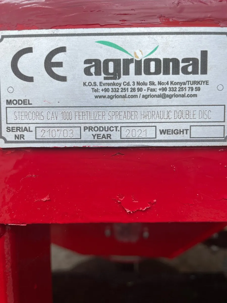 Fertiliser spreader - Image 3