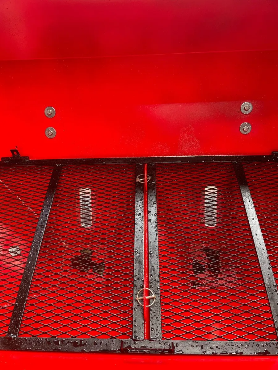 Fertiliser spreader - Image 4