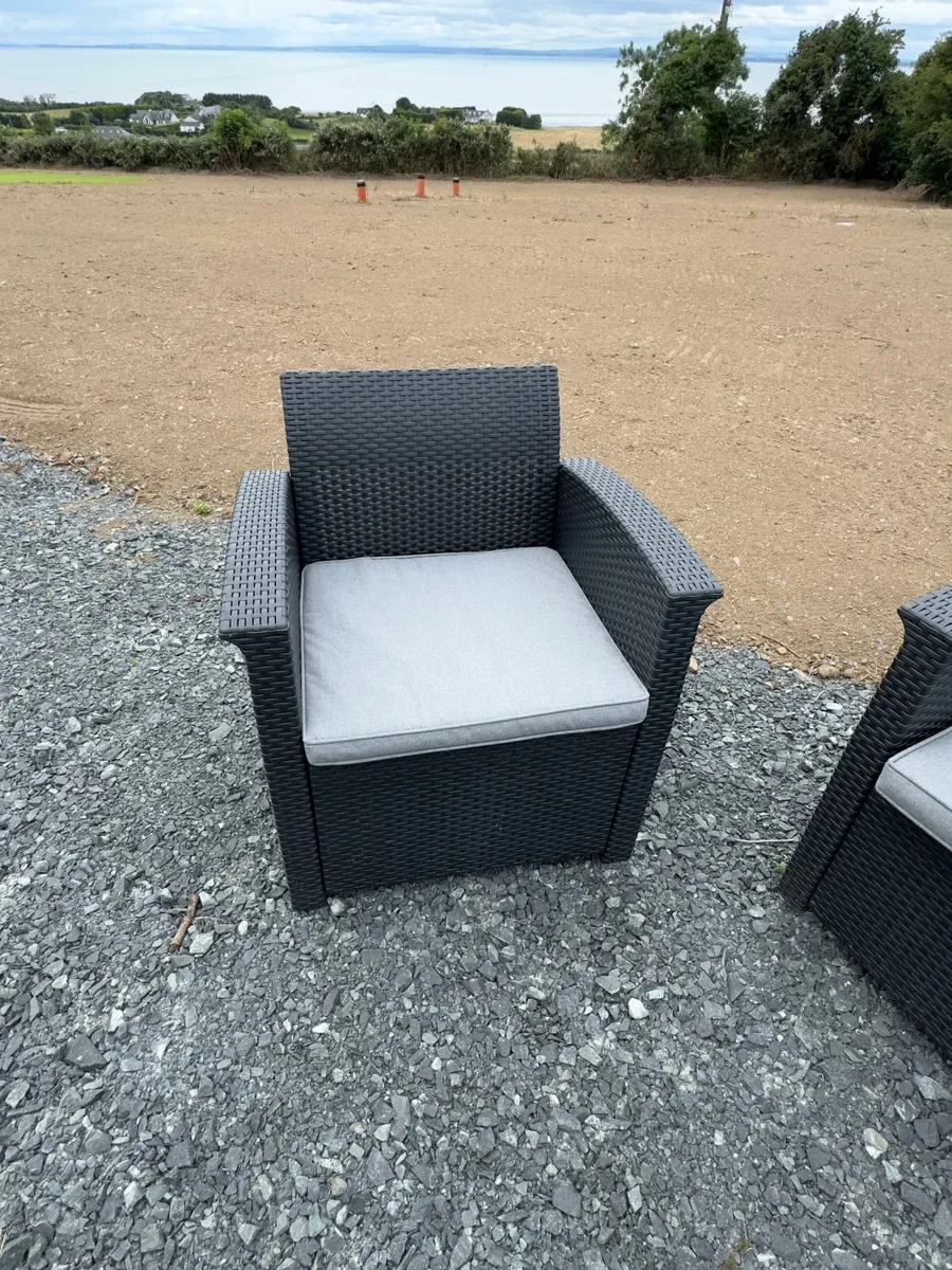 Black Garden Settee with 2 chairs, coffee table - Image 4