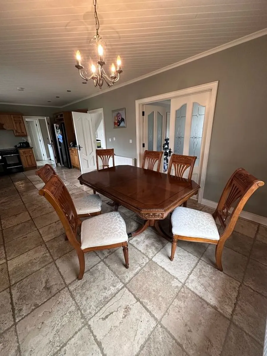 Dining table and chairs - Image 4