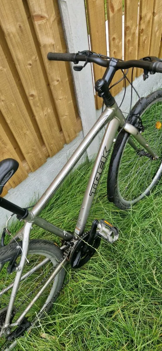 Trek fx ( delivery ) - Image 3