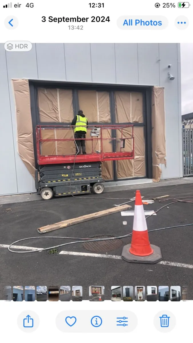 Sky jack scissors lift - Image 3