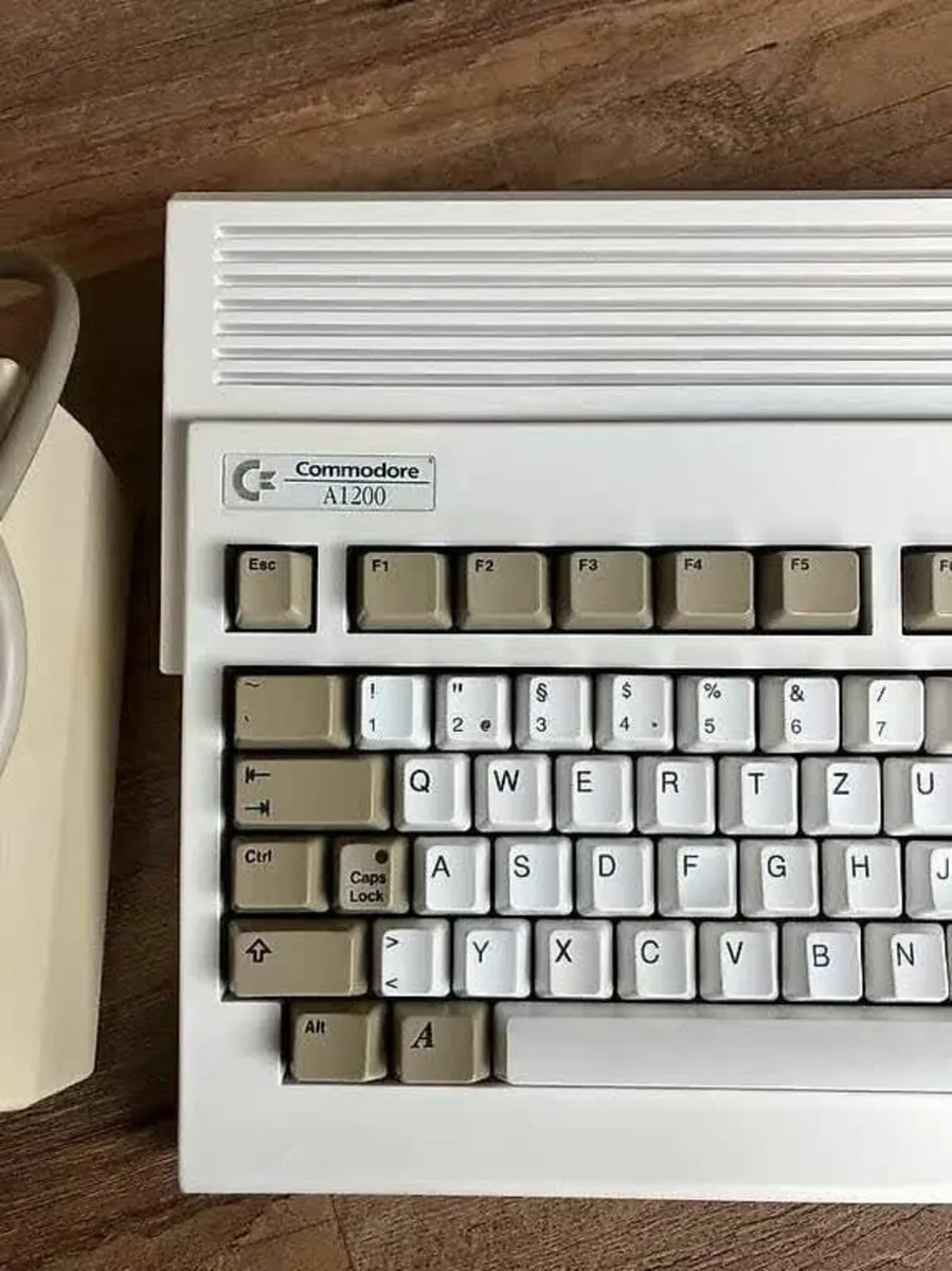Commodore Amiga 1200 Gotek SD Card Recap Mouse Pow - Image 4