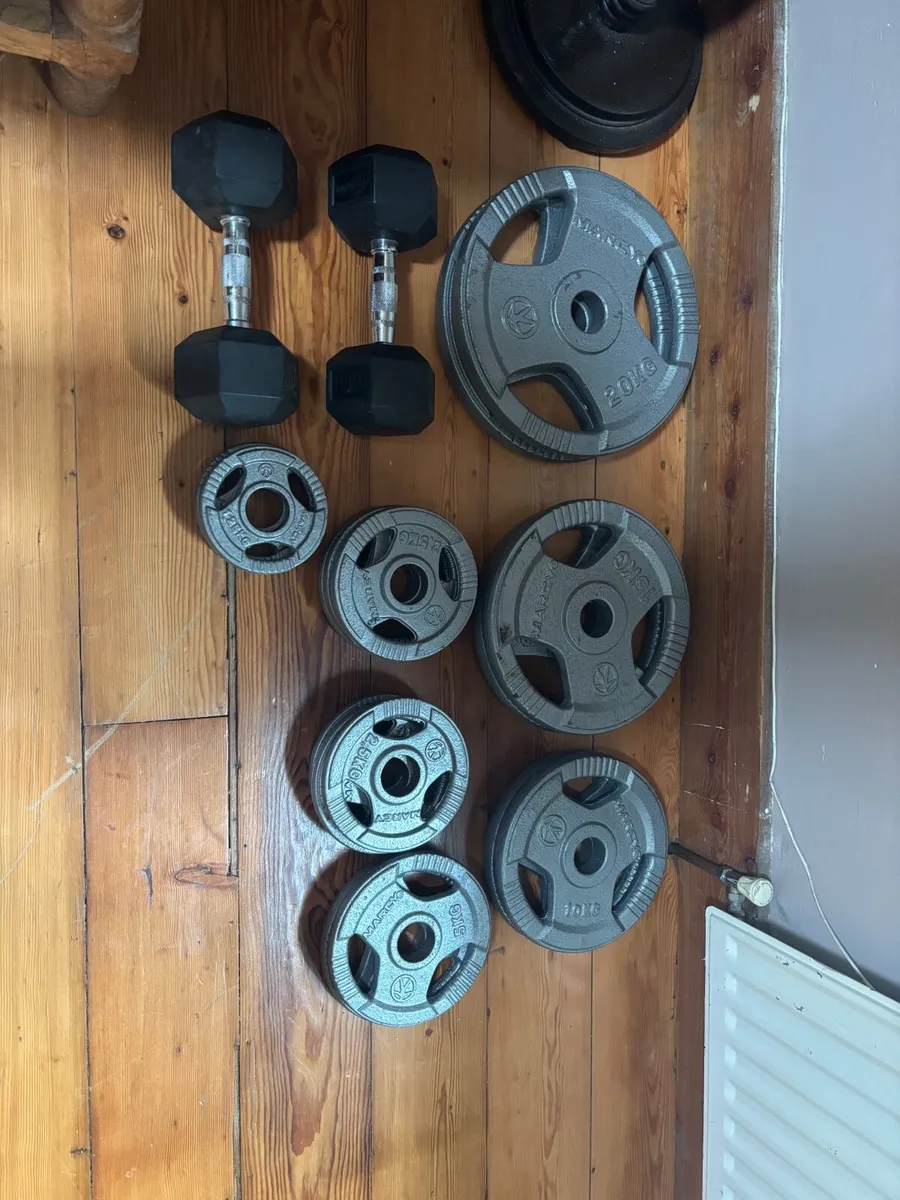 Weight set/ bench with squat rack - Image 2