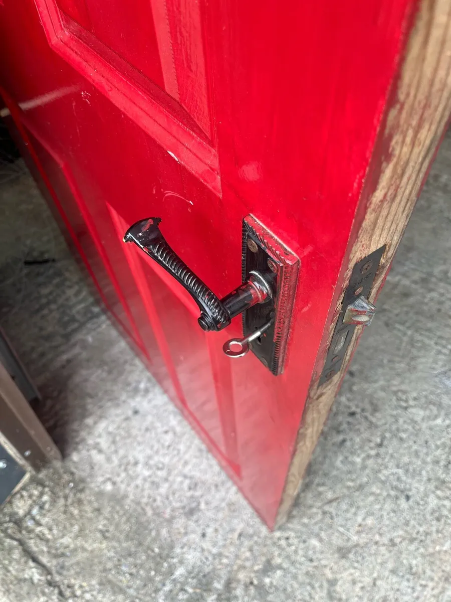 Door - Image 2