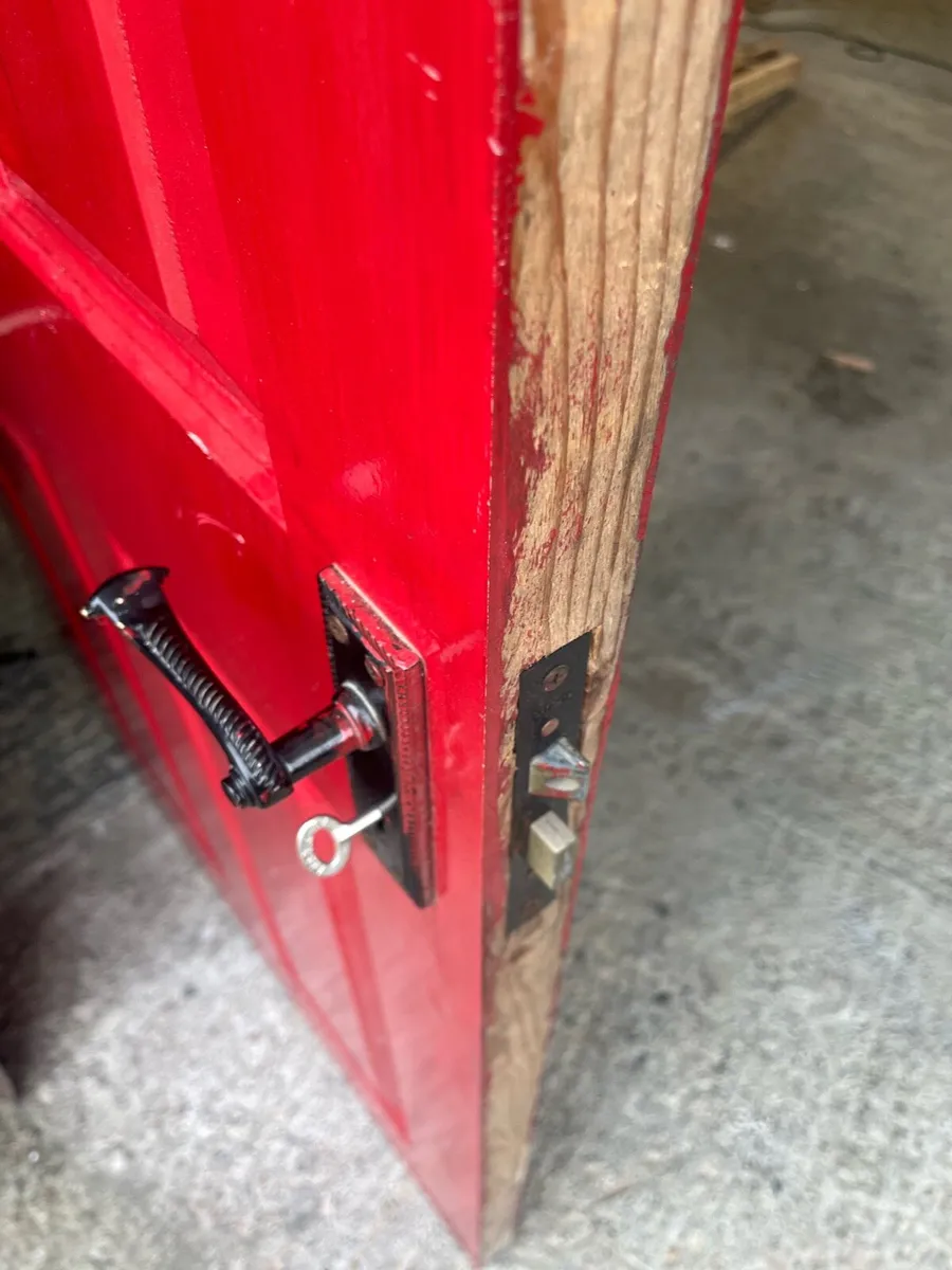 Door - Image 3