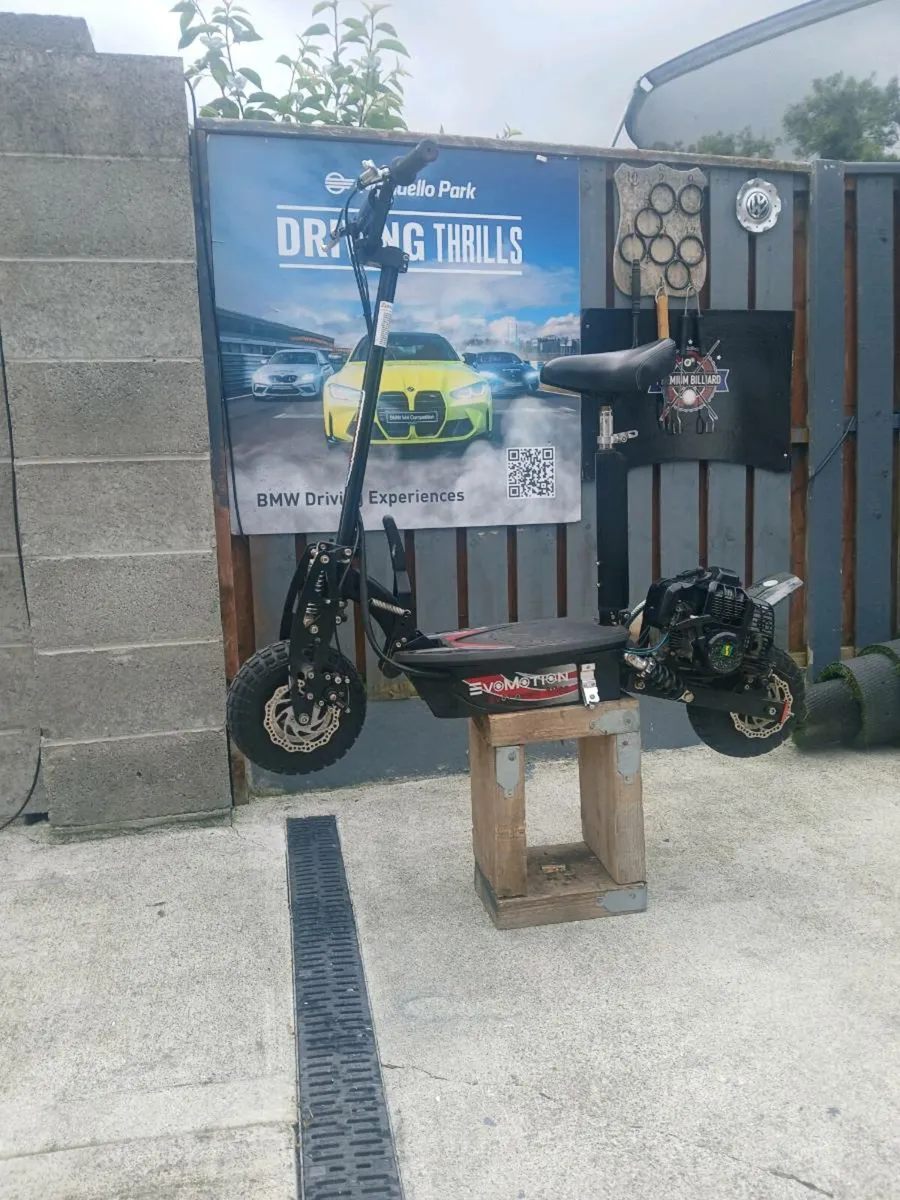 petrol scooter - Image 1