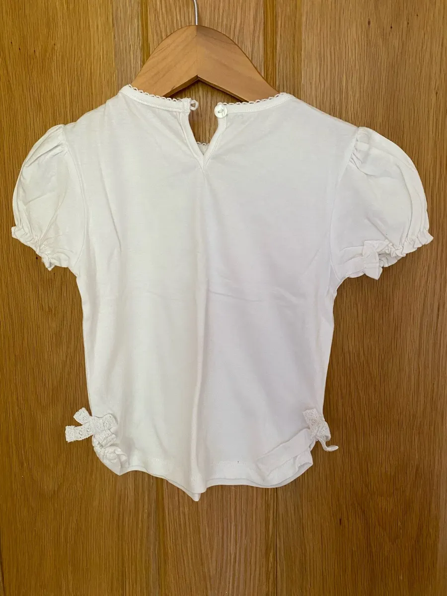 Girl’s Brand New Summer Sweet Kisses White Top - Image 2