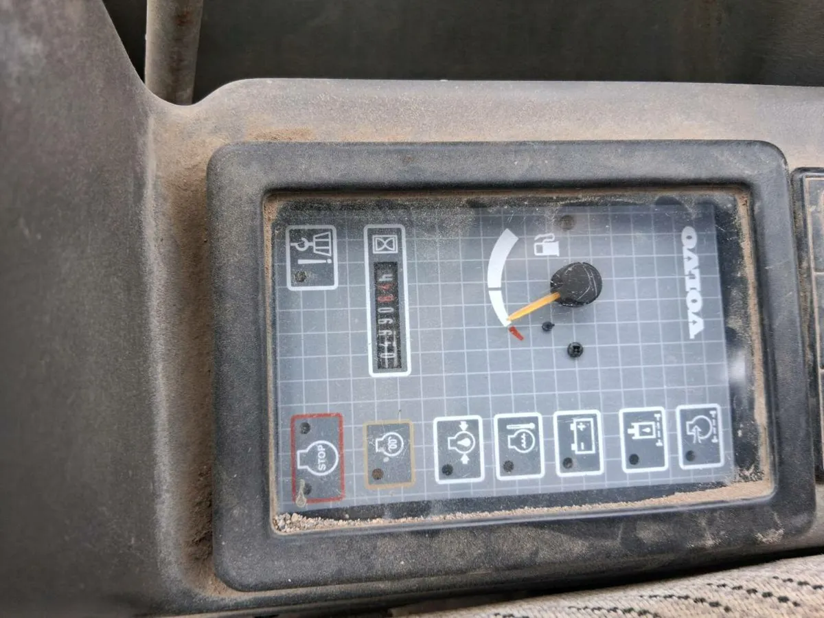 Volvo Mini Digger - Image 2